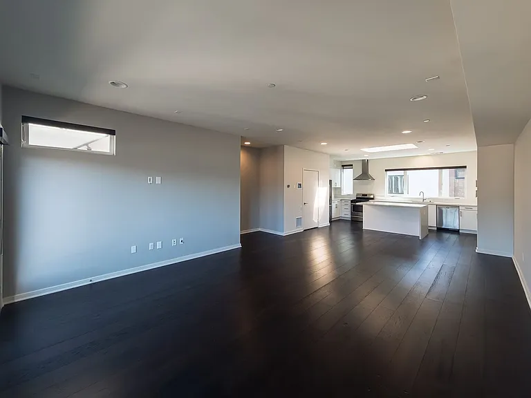 2926 Rowena Ave #2 — Photo 28