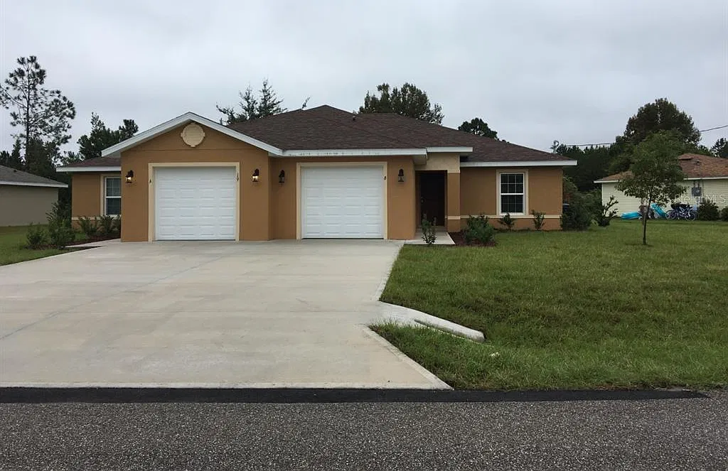 3 bed, 2.0 bath, 1211 sqft, $1,700 — Photo 1