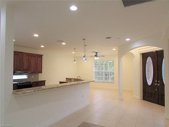 3rd image of 8025 Bayshore Dr