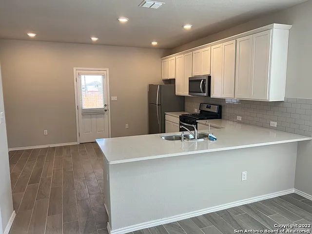 234 Jaycen Ln — Photo 5