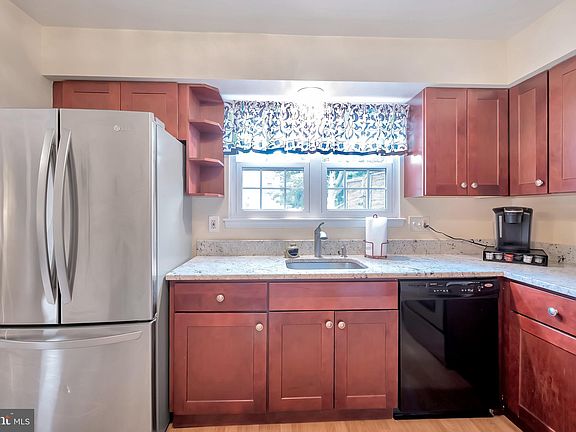 4th image of 17313 Sandy Knoll Dr