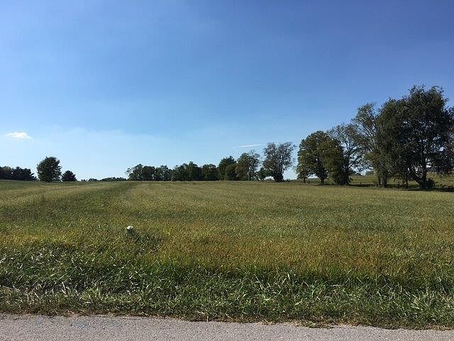 2nd image of 979 Crumbaugh Rd