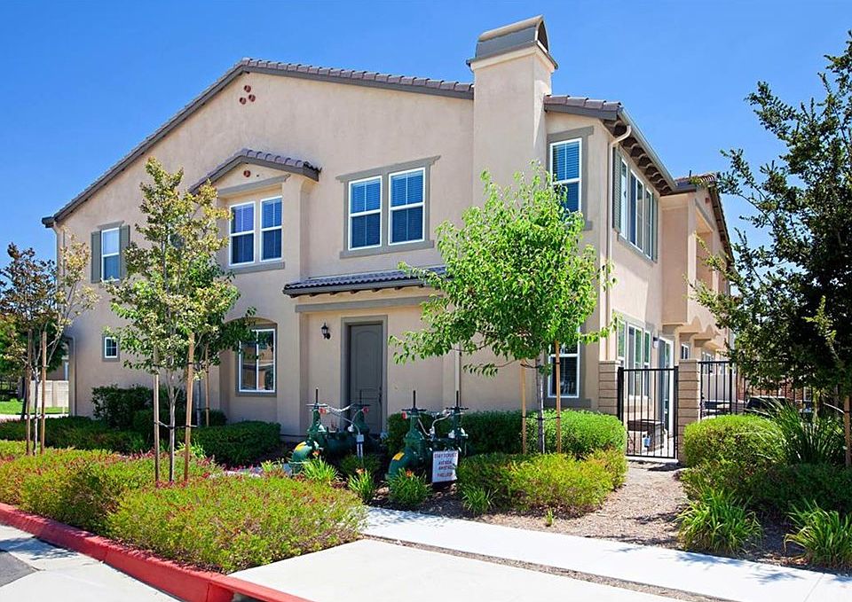 1st image of 43014 Avenida Amistad