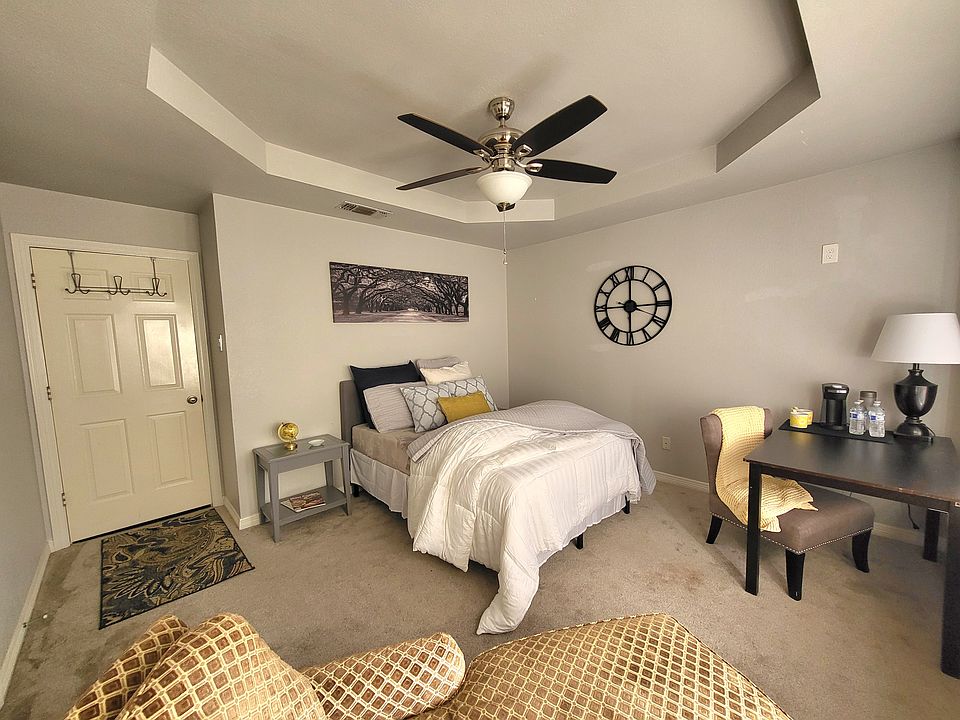 1st image of 1825 Wood Dale Cir