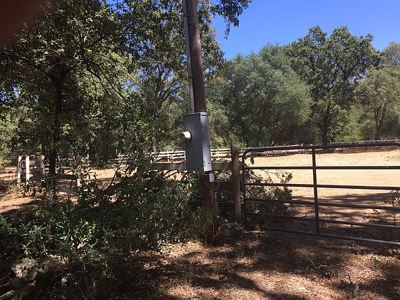 4th image of Grand Oak Ct