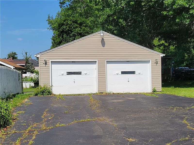 1707 Delaware Ave, New Castle, PA 16105 Zillow