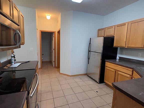 2nd image of 3905 Everest Ln N