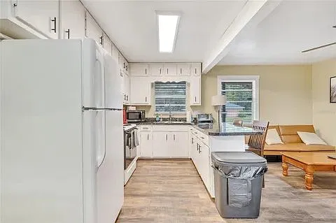 509 W 11th St — Photo 3
