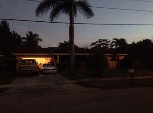 41 NE 161st St, Miami, FL 33162