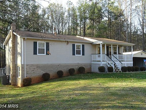 3rd image of 161 Weaver Ln