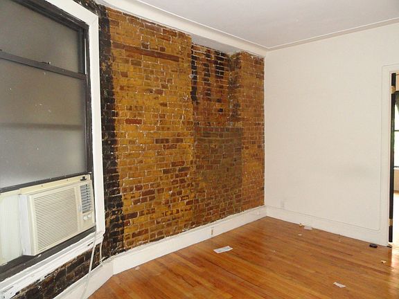 3rd image of 208 E 84th St APT 3C