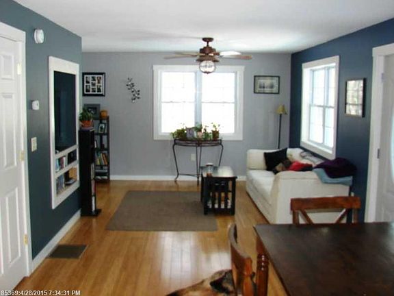 3rd image of 43 Parkwoods Dr