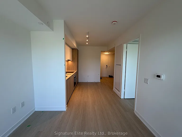 25 Saint Dennis Dr #408 — Photo 9