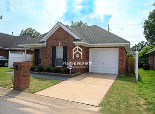 3017 Meadows Ln, Memphis, TN 38118