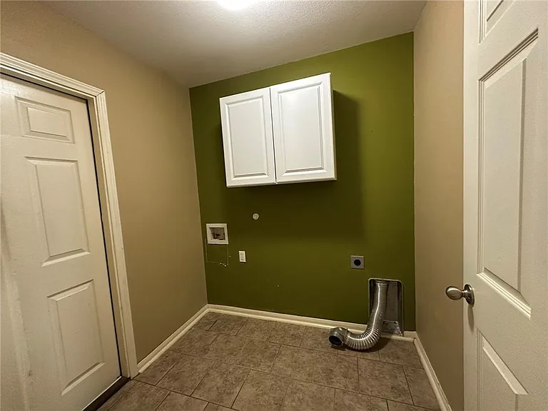 1132 Imperial St — Photo 16