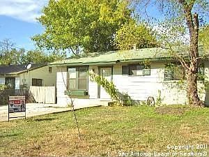 2nd image of 207 Inez Ave