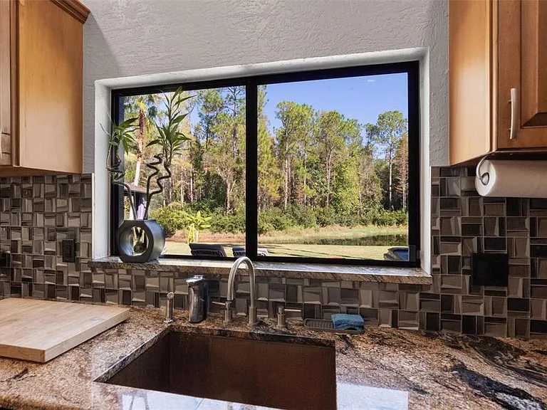 13228 Royal George Ave — Photo 39