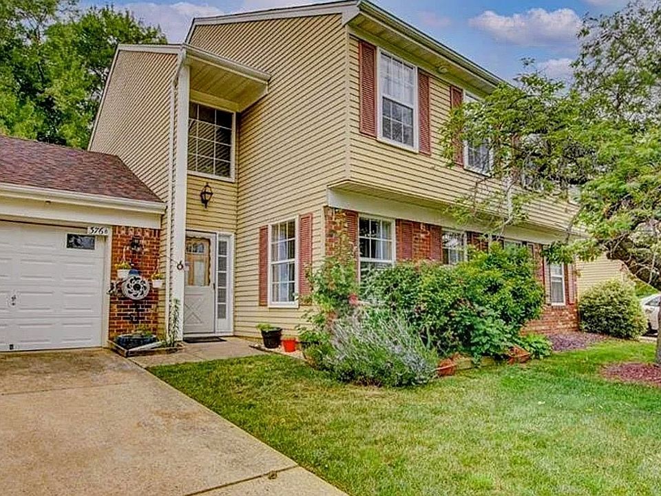 1st image of 376B Stirling Dr