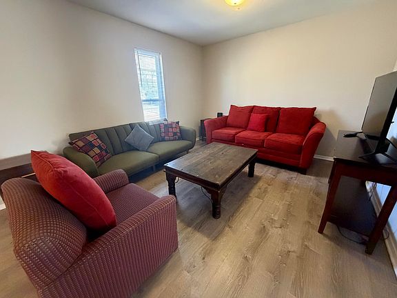 3rd image of 203 Wheaton Ct