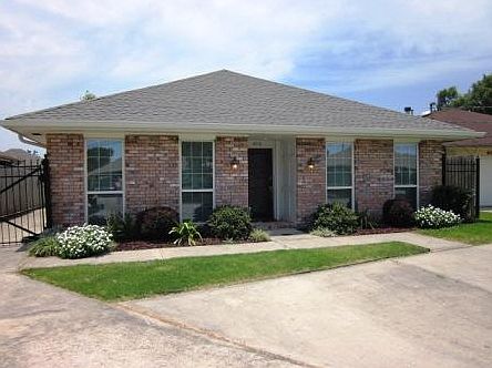 1st image of 4016 Lake Villa Dr