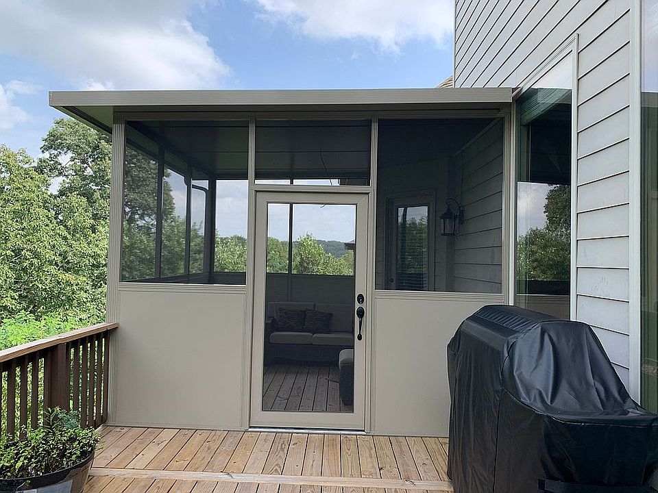 1st image of 560 Summit Oaks Ct