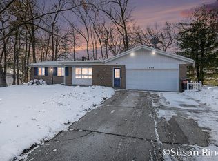 1238 Pickett St SE, Kentwood, MI 49508