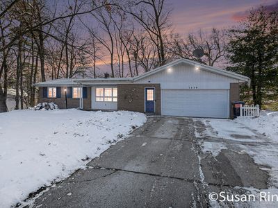 1238 Pickett St SE, Kentwood, MI, 49508