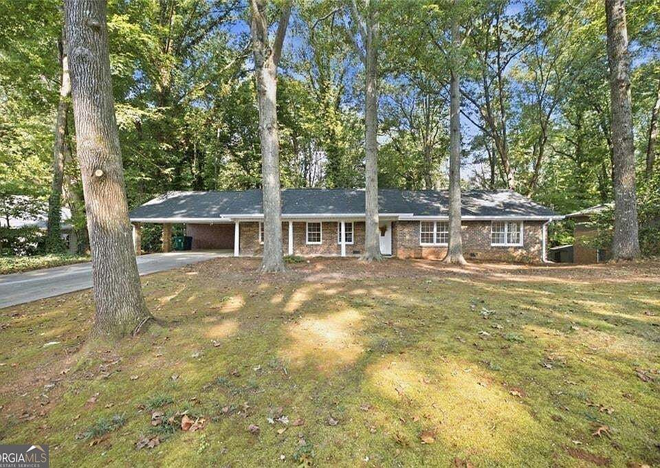 1st image of 3924 Menlo Dr