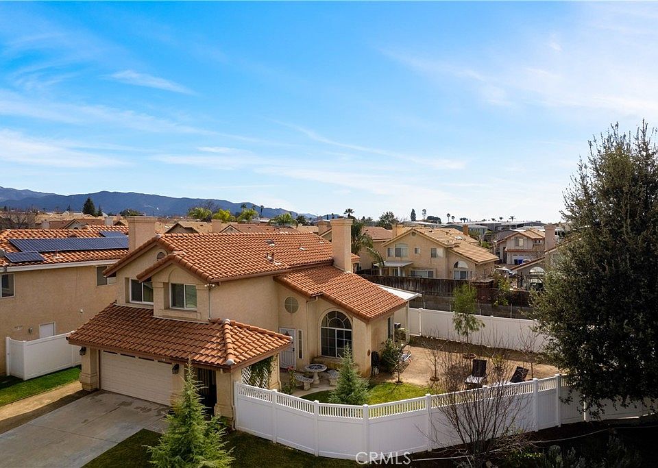 1st image of 35051 Sunnyside Dr