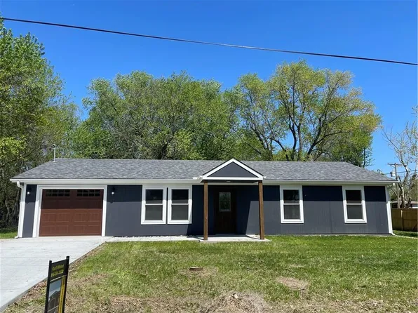 402 S Mill St, Strasburg, MO 64090