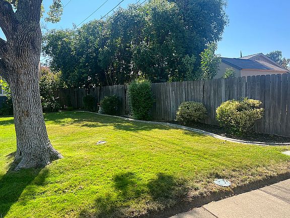 4th image of 1861 Fairchild Dr
