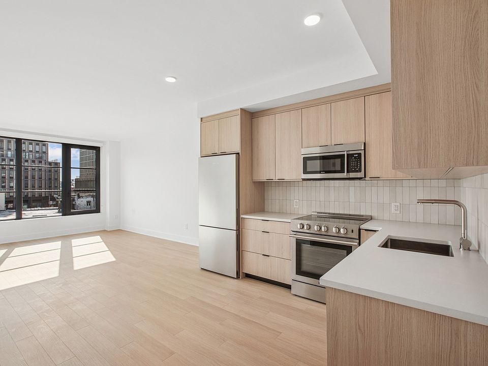 1st image of 499 President St #335