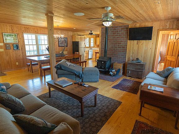 24th image of this home