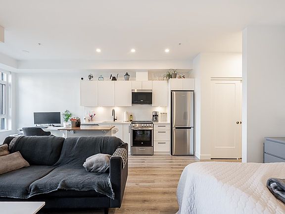 5th image of 22575 Brown Ave #105