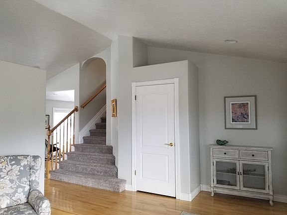 3rd image of 4438 W Redwood Dr