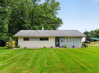 4126 Woodmere Dr, Austintown, OH 44515