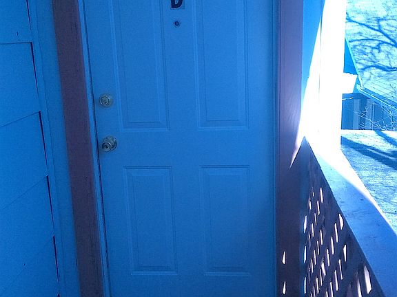 3rd image of 15 N Monroe St APT D