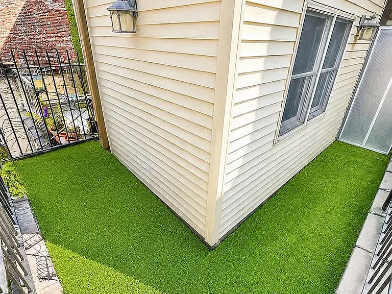 119 W 75th St #4R — Photo 1