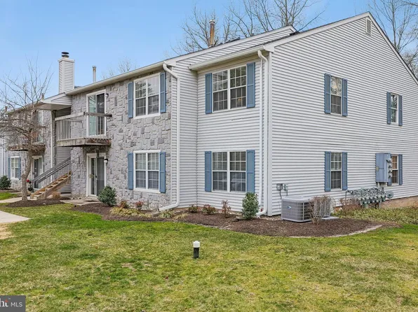 24 Coral Tree Ct, Lawrence Township, NJ 08648