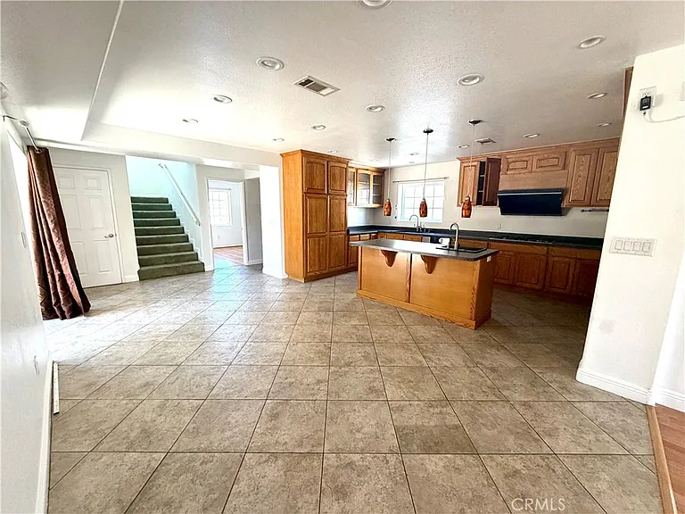 12286 Maxon Ln — Photo 8