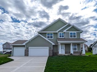 1813 Saint Olav Ave, Mount Horeb, WI 53572