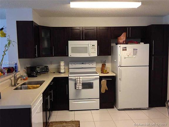 3rd image of 1441 Sorrento Dr