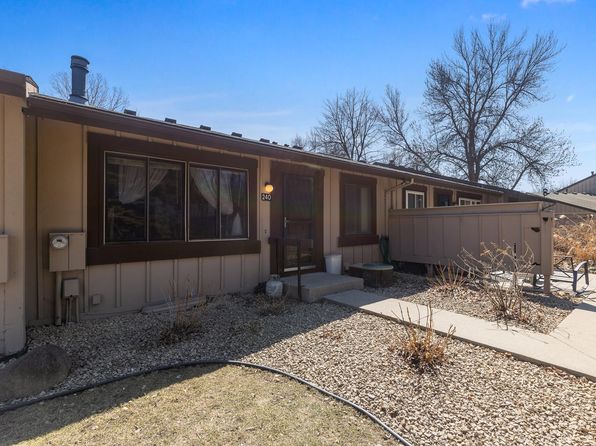 240 River Woods Ln, Burnsville, MN 55337