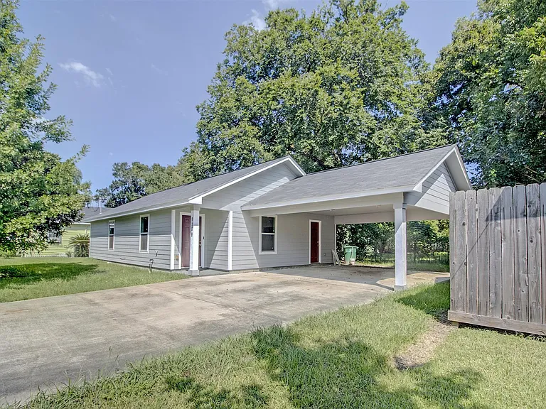 1022 Jeff St — Photo 2