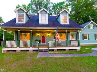 2883 Skyland Dr, Snellville, GA
