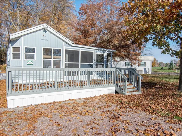 4 Pike Circle, South Hero, VT 05486
