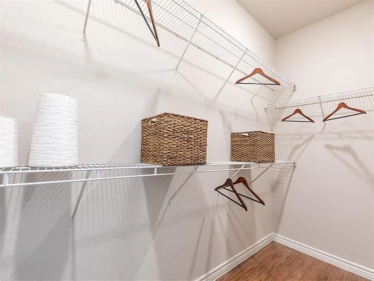 Delray Apartments — Photo 7