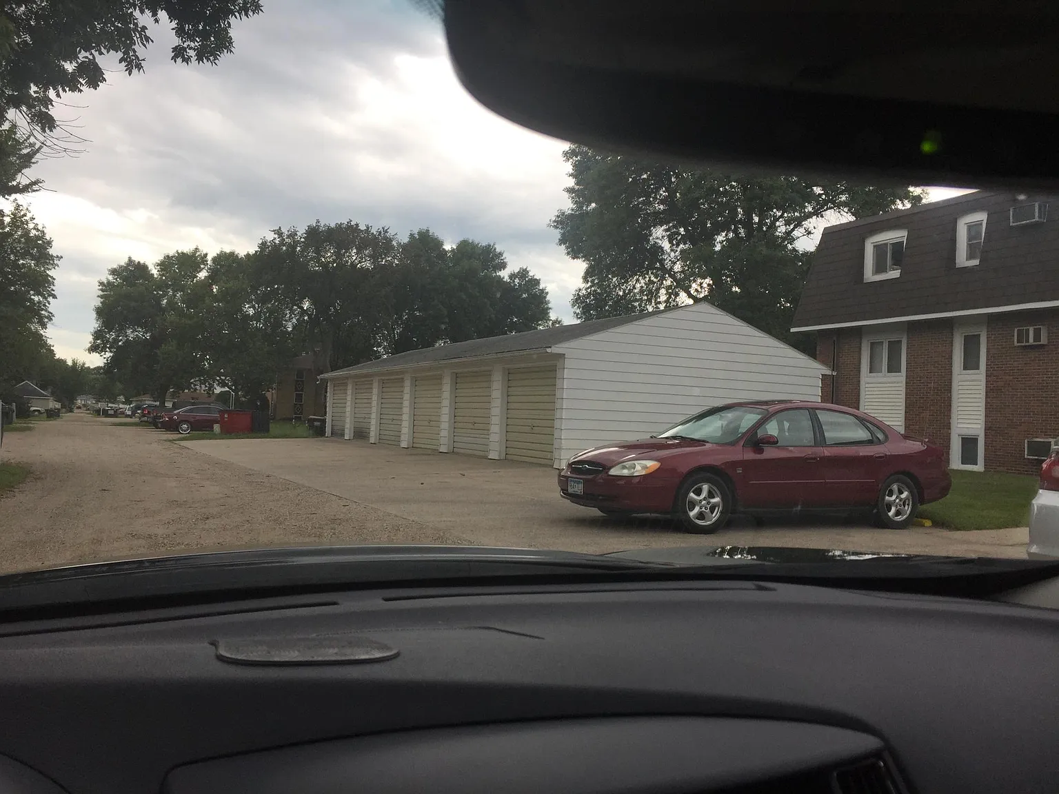 2 bed, 900 sqft, $900 — Photo 3
