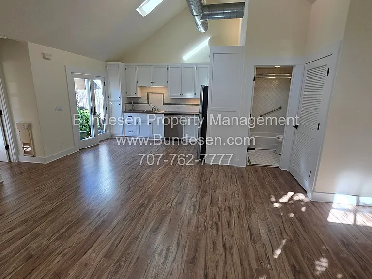 342 Church St — Photo 4