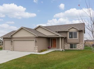 3146 Tamarack Ln SE, Rochester, MN 55904